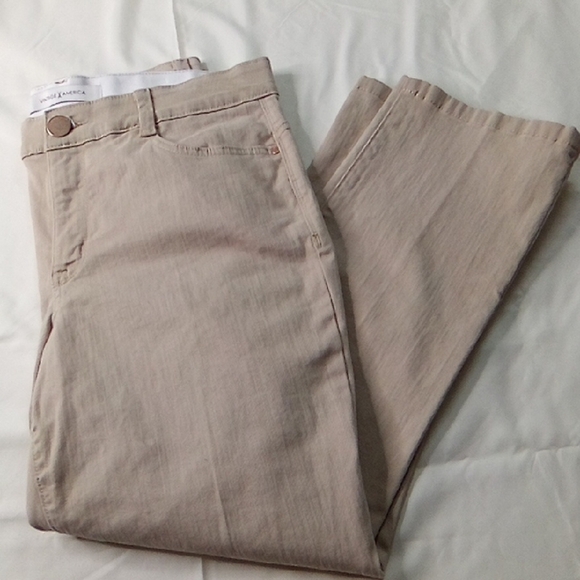 Vintage America Women's Tan Jeans - Picture 1 of 11